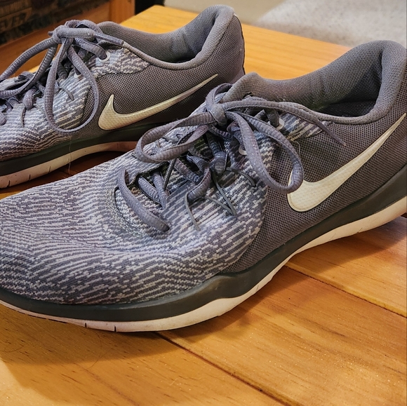 Womens Nike size 10 - Picture 1 of 2